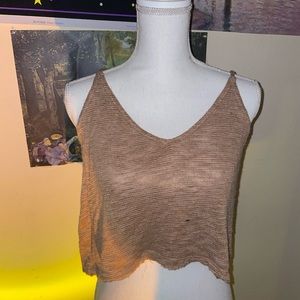 Size small, color is tan & from Pacsun :)